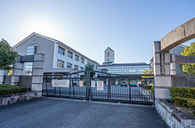 童子山小学校